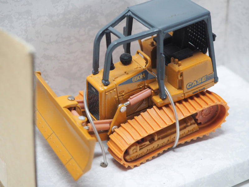 1/50 Ertl Case 650H Dozer Construction Toy