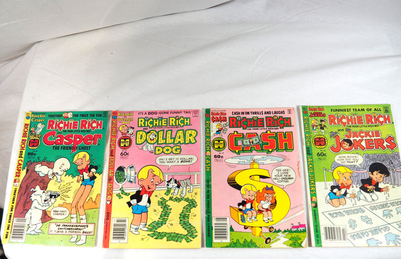 Lot of 4 Vintage Richie Rich Comic Books